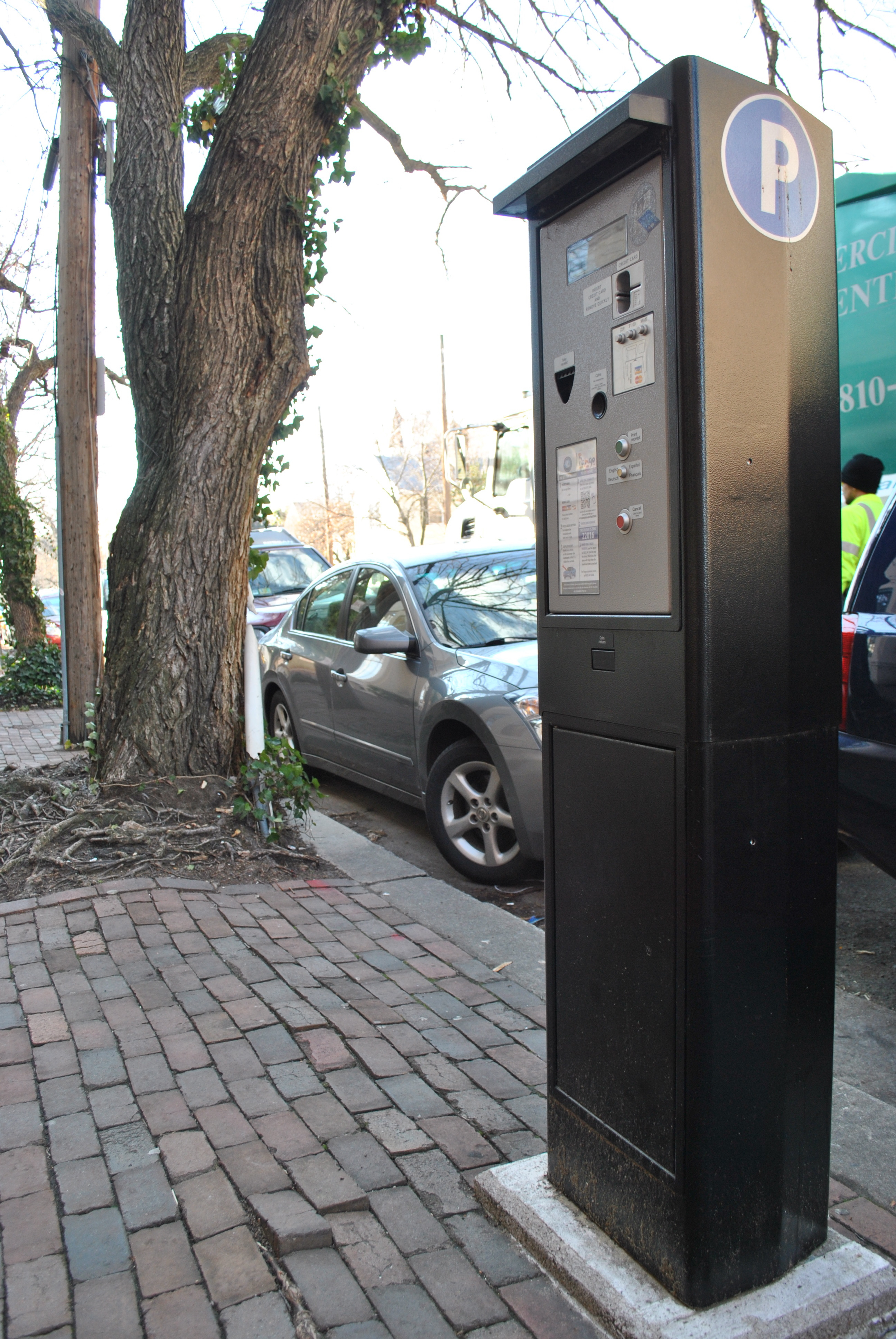 City rolls out smartphone app for parking meters